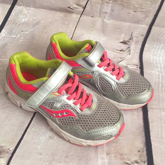 Saucony cohesion 10 sneaker in size 1M - Picture 1 of 15